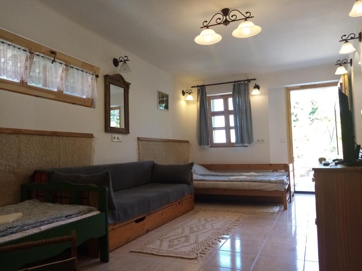 Vagabund Vendeghaz Villa Etyek Exterior photo